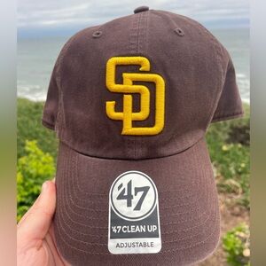 Men’s Padres baseball hat. '47 CLEAN UP style, new with tags, never worn.